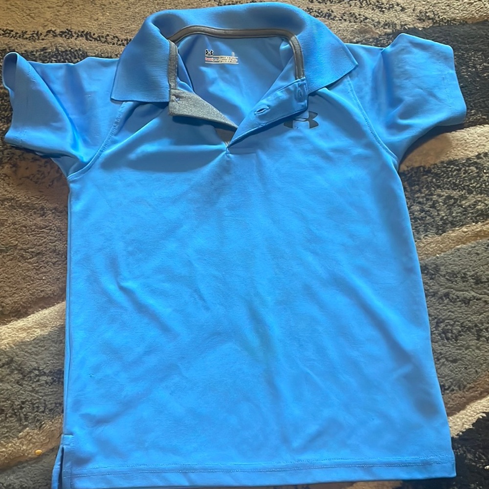 Boys size 6 under armour collar shirt
